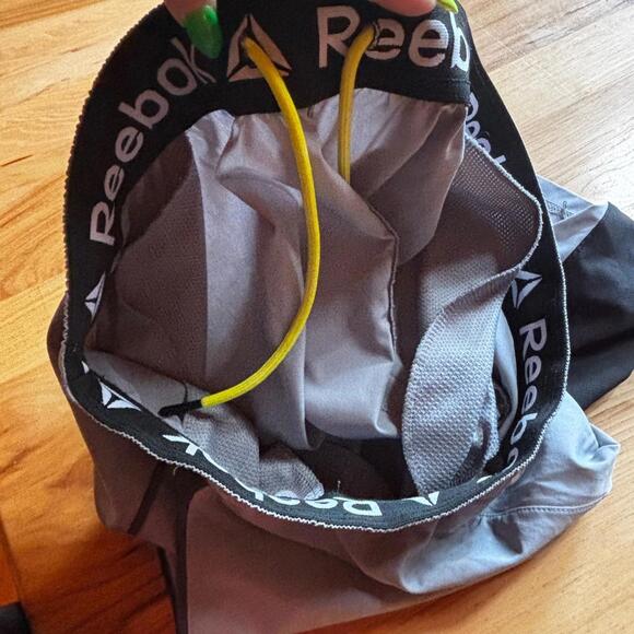 Reebok Gray and Black Athletic Shorts Lightweight Elastic Waist‎ - Picture 5 of 8